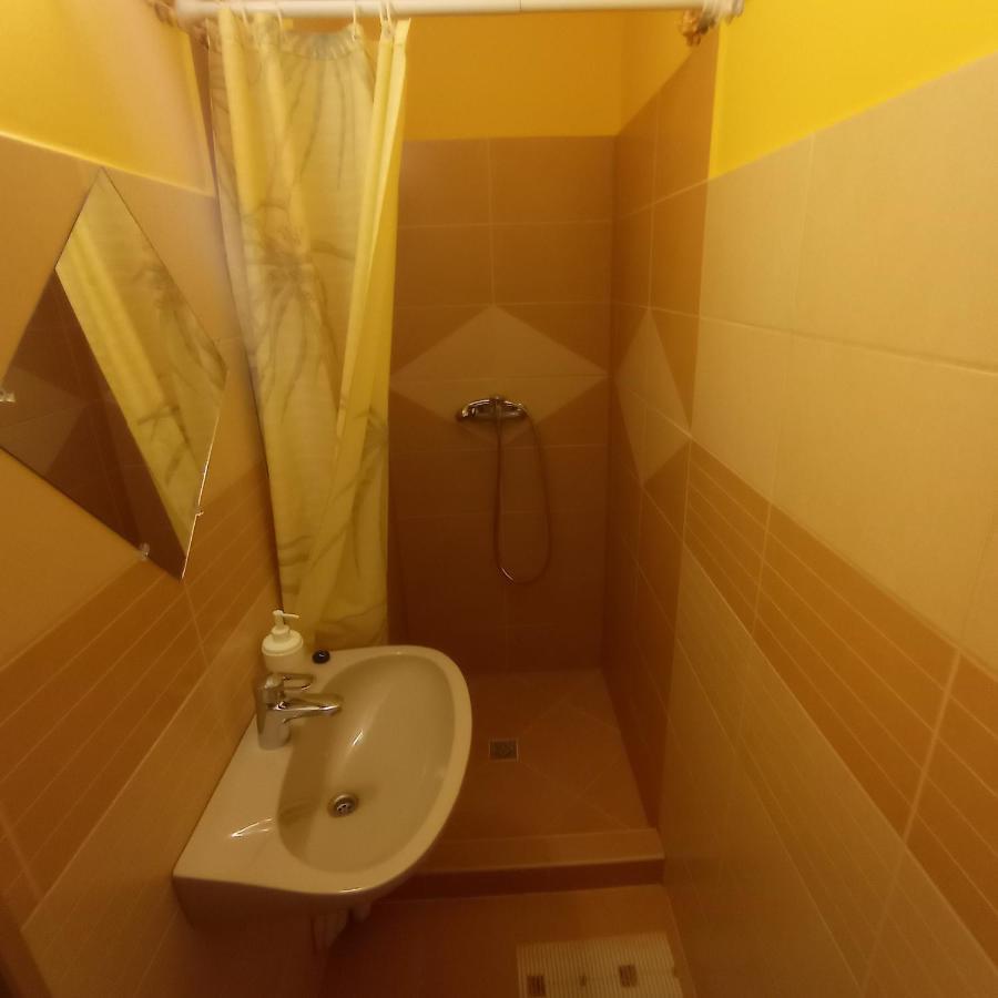 Rozsa Apartman 2 Alsóörs المظهر الخارجي الصورة
